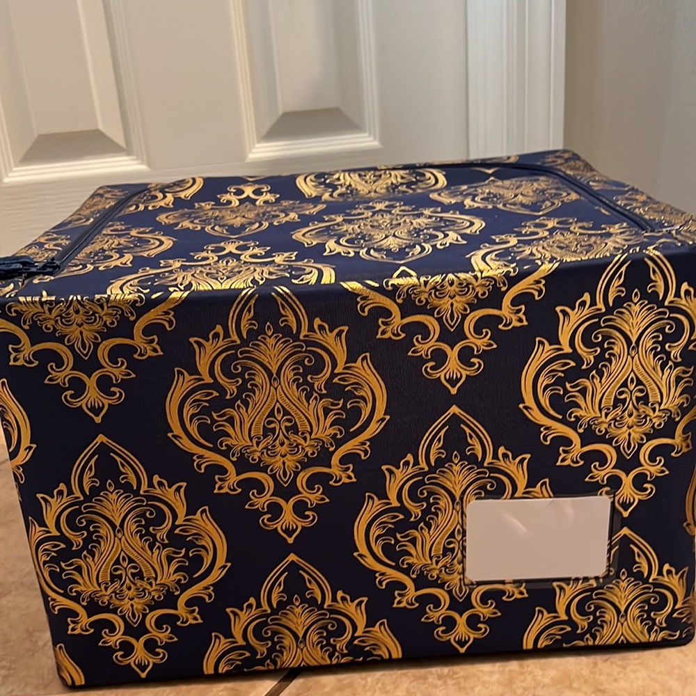 Storage bin - Picture 3 of 6